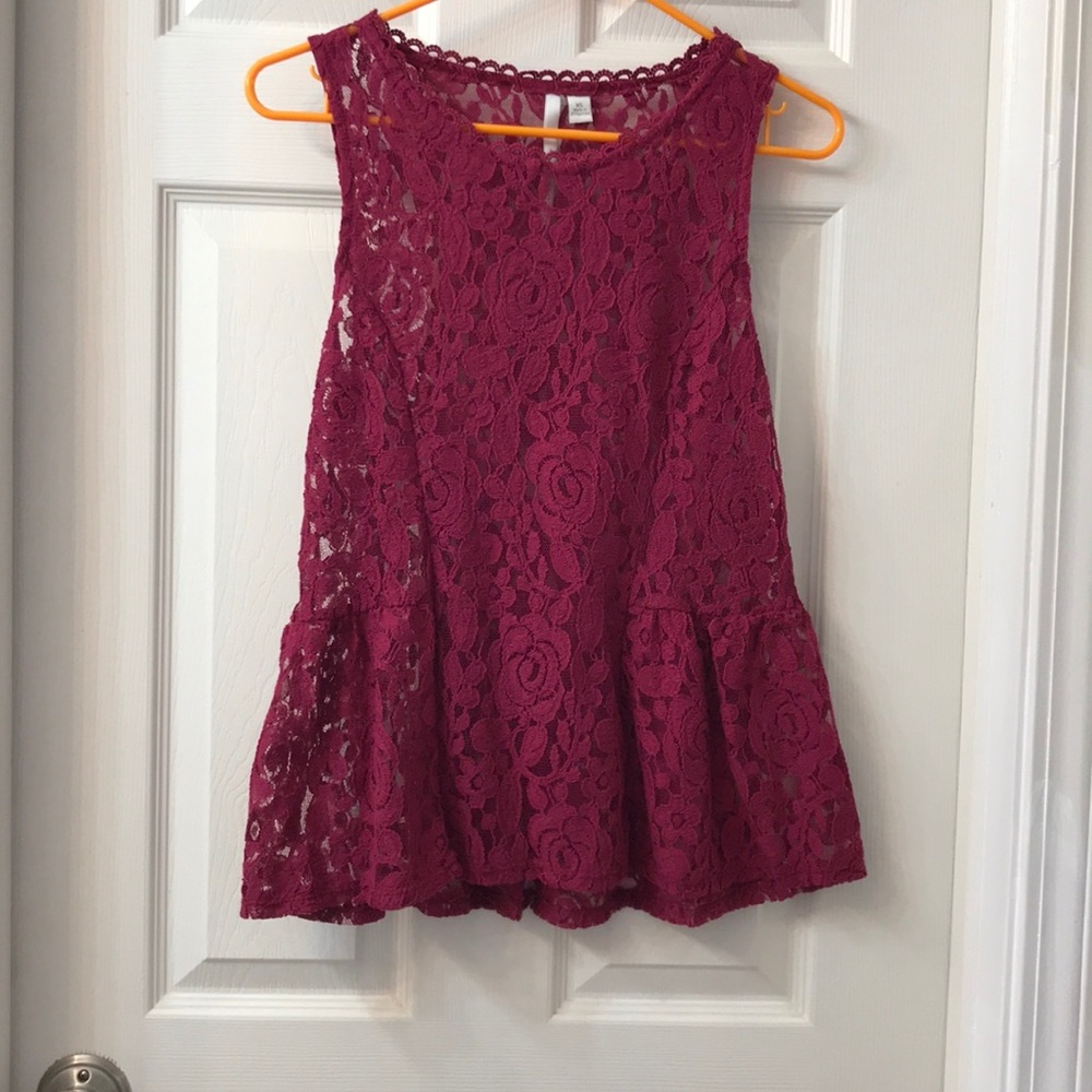 {Lauren Conrad} Lace Peplum Tank | XS